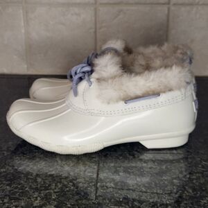 Sperry saltwater white faux fur duck Bootie size 7.5